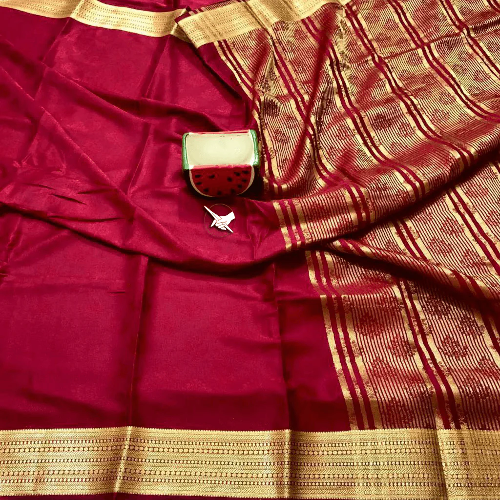 Beautiful Mysore Silk Saree – Elegant Traditional Zari Border - Image 9