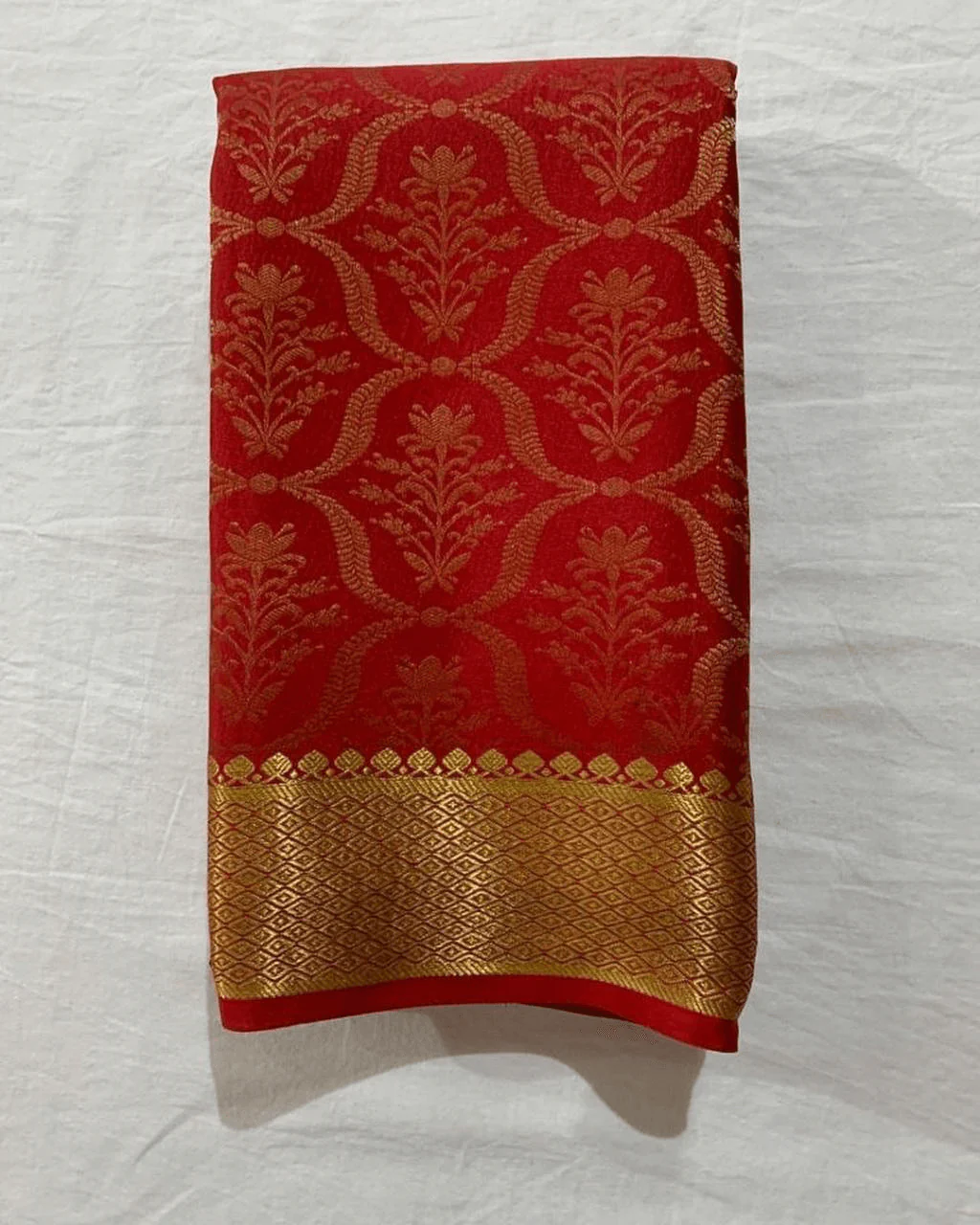 PURE GEORGETTE SILKS Saree 05 - Image 4