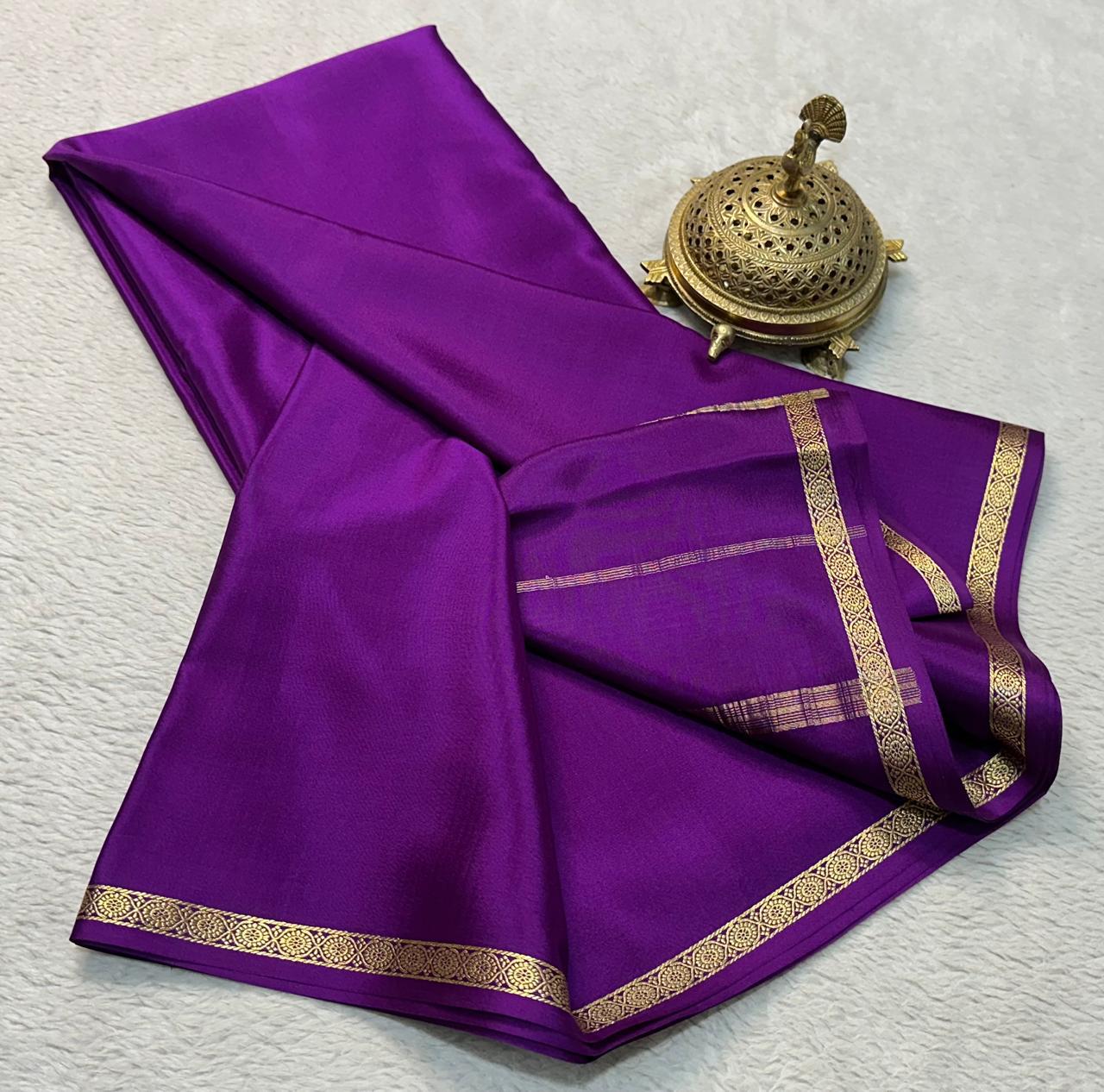 Sartorial Sophistication: Line Pallu Sarees with Petite Borders in Vibrant Solids - Image 12