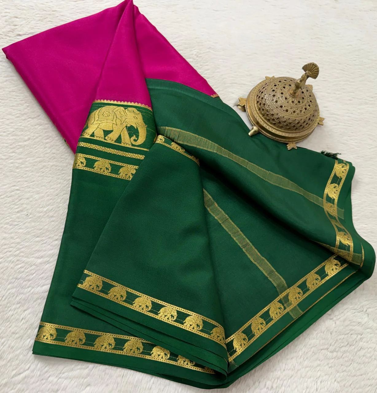 Semi Crepe Silk Saree with Traditional Elephant Bentex Border | Contrast Color Combination | 120 GSM | Party & Festival Wear - Image 11