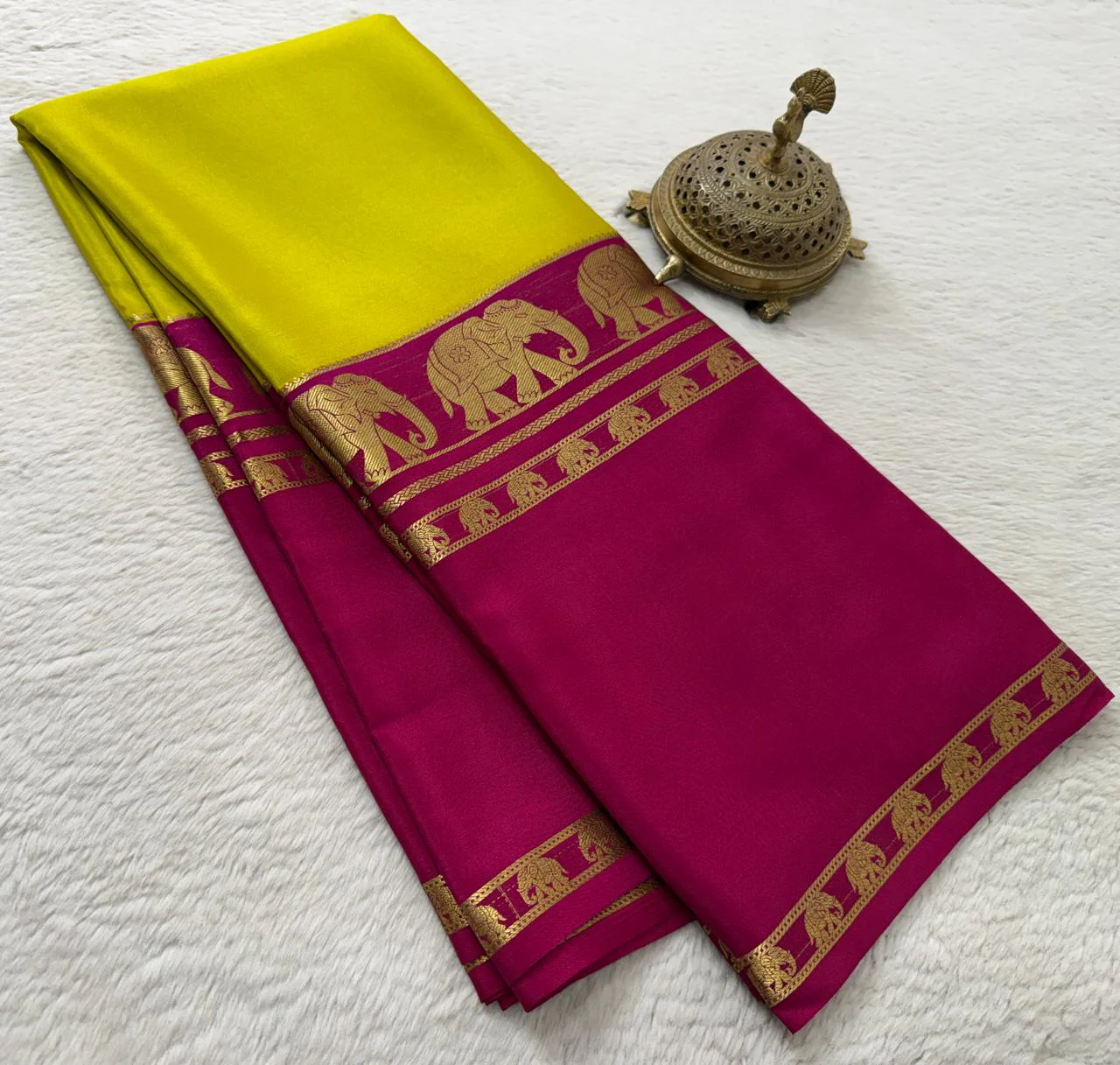 Semi Crepe Silk Saree with Traditional Elephant Bentex Border | Contrast Color Combination | 120 GSM | Party & Festival Wear - Image 9